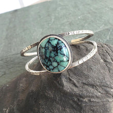 Load image into Gallery viewer, Variscite and stamped sterling silver double wire cuff
